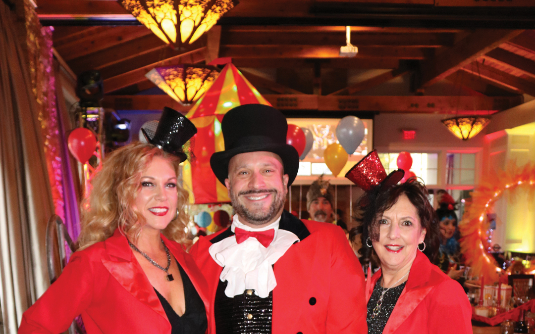 SCV Senior Center’s Celebrity Waiter